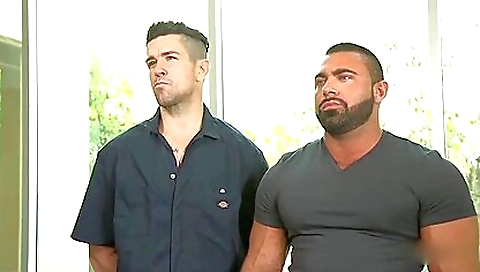 Super sexy girl gets a mouthful