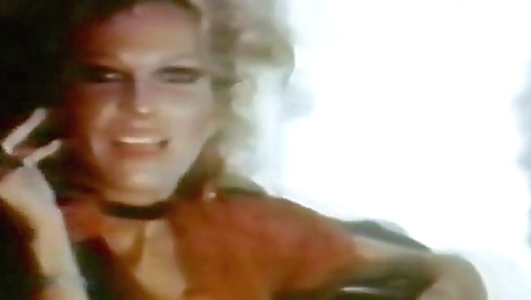 Sexy girlfriend gets her pussy eatenouted