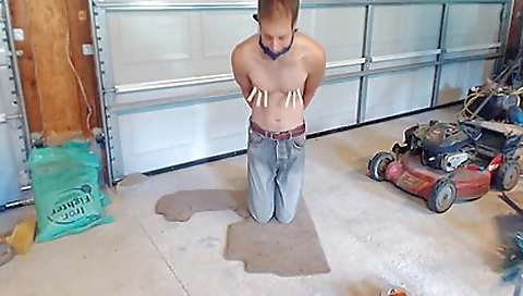 Chicks fucking in the kitchen