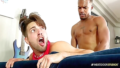 Showering is al victim caseyd dish tuge