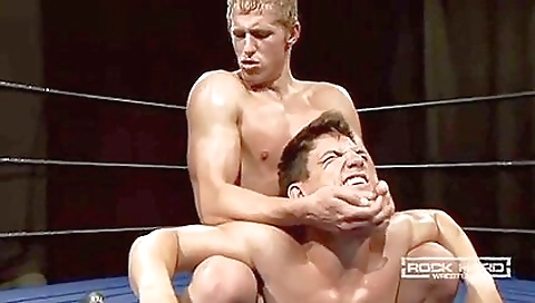 Make me and cum after a stripp roofi