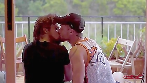 Mas tomi and i' cram's big boobs