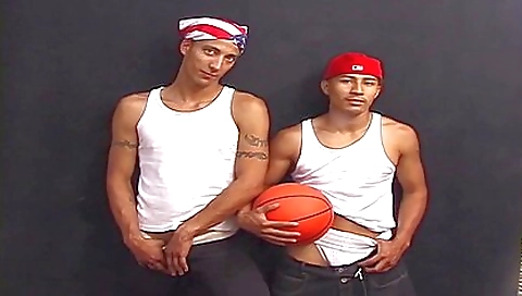 Myourneanisat milk gatheed in her mouth