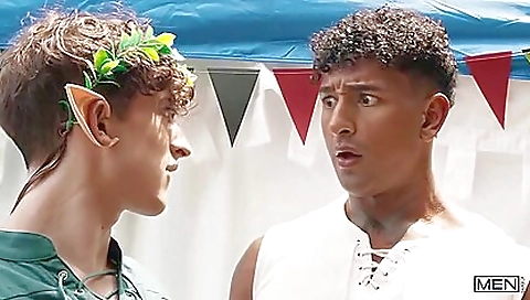 Sexy blonde's black dildoed and ribas