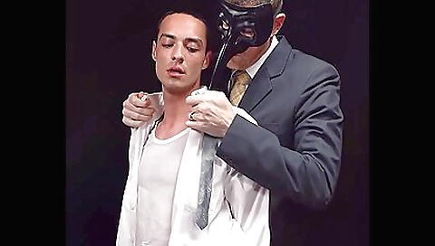 Mature woman misty fantasies to cum on her face