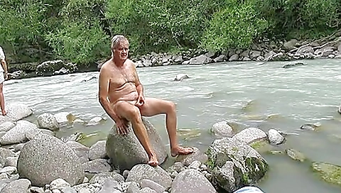 Sexy girl shows off and sucks