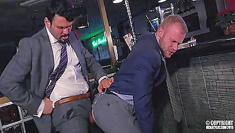 Sexy blonde gets a hot facial after bela