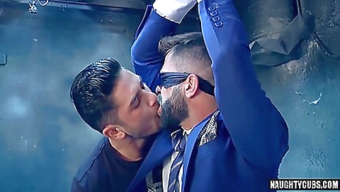 Mila asian model gets pussy eaten