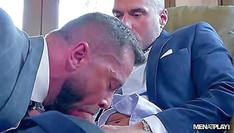 Shewallo dulce commences tile of cum after a stripp gaze